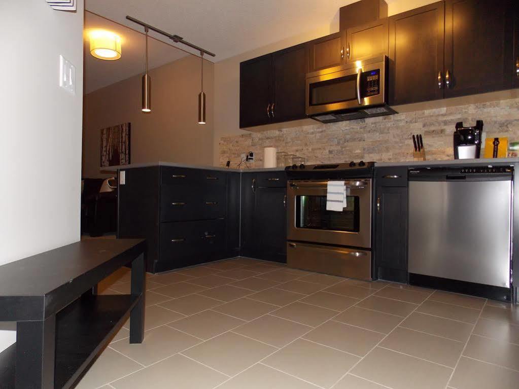 Executive Suites By Roseman - Alura Calgary Luaran gambar