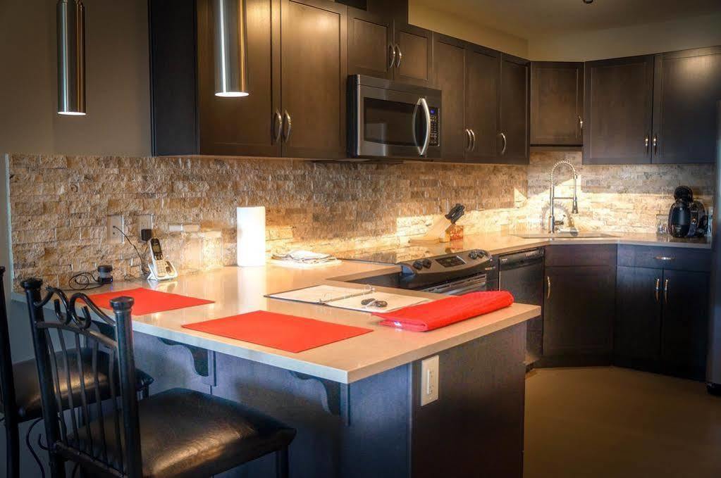 Executive Suites By Roseman - Alura Calgary Luaran gambar