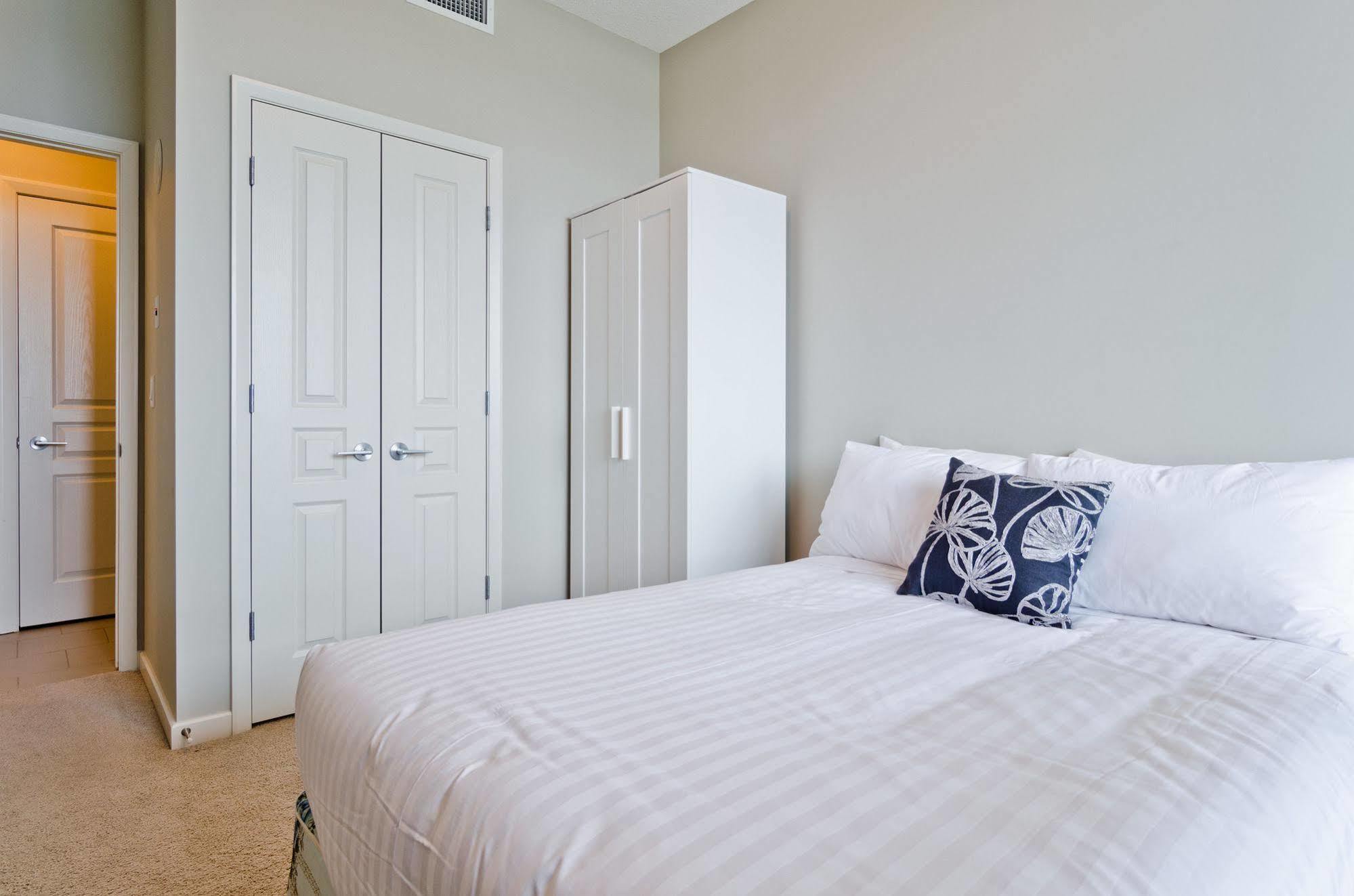 Executive Suites By Roseman - Alura Calgary Luaran gambar