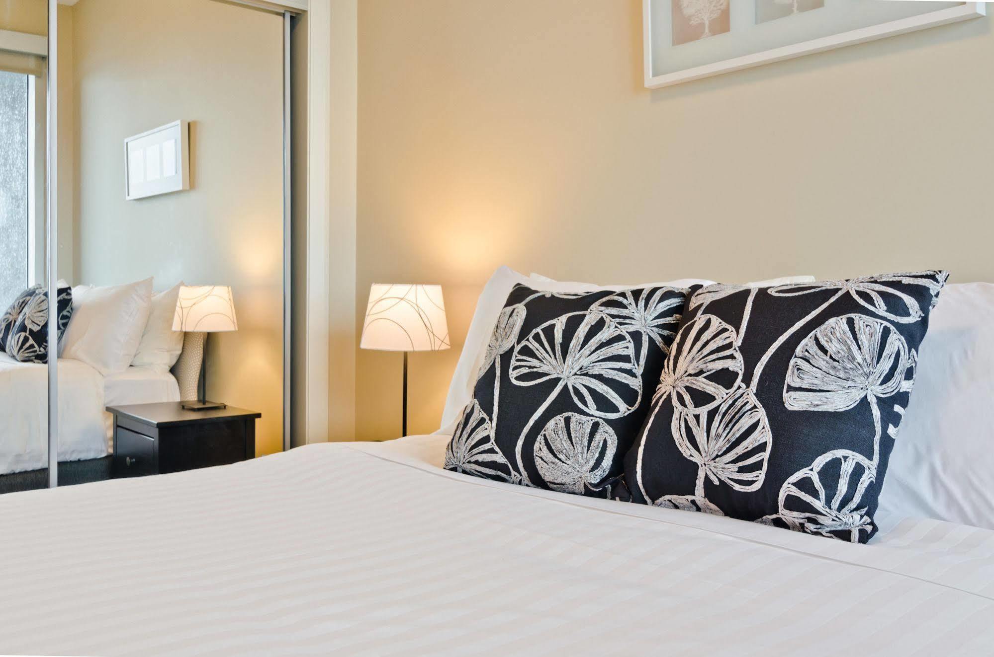 Executive Suites By Roseman - Alura Calgary Luaran gambar