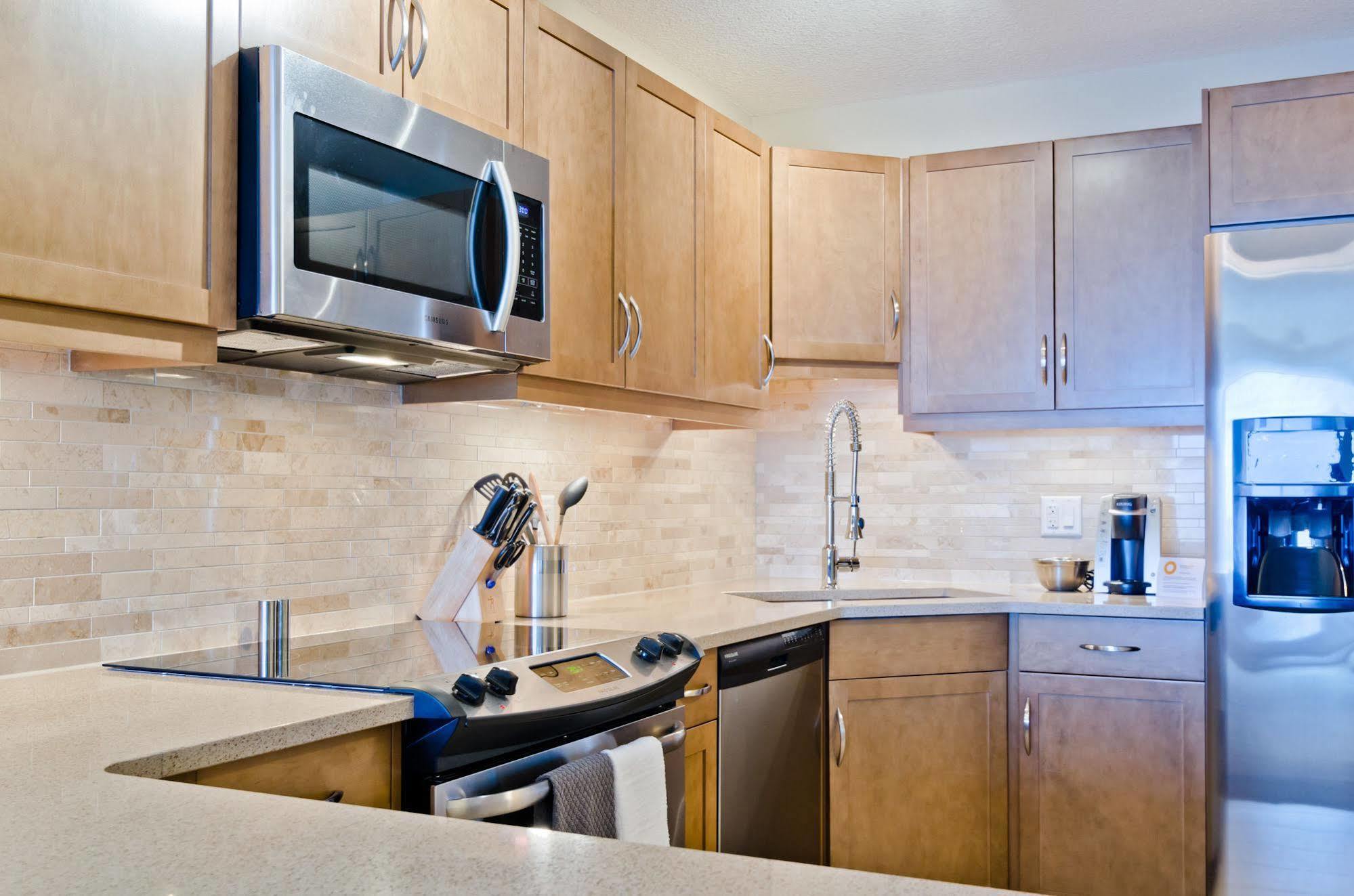 Executive Suites By Roseman - Alura Calgary Luaran gambar