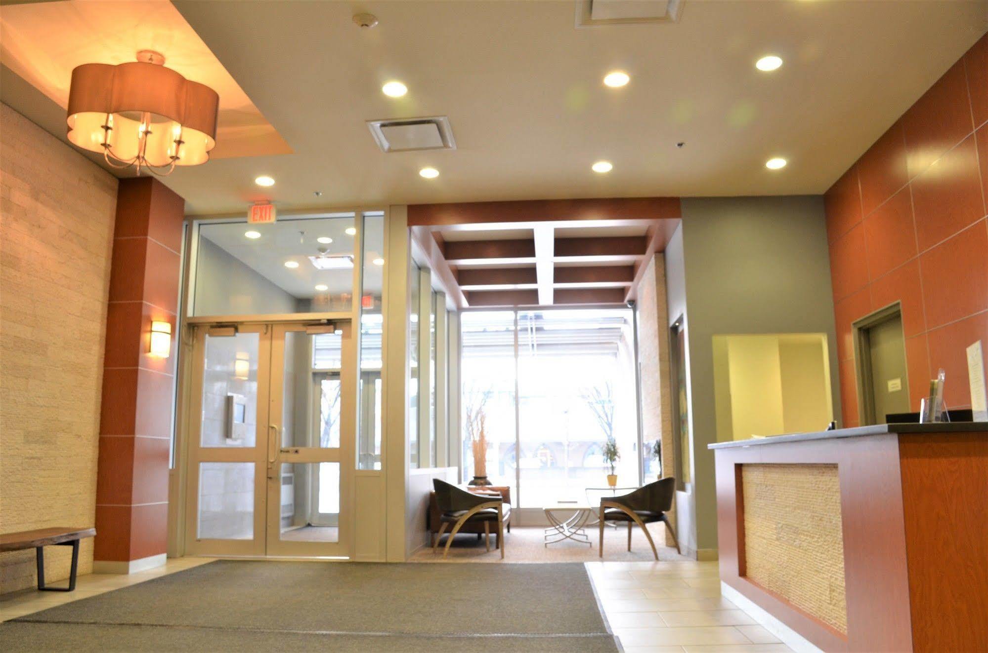 Executive Suites By Roseman - Alura Calgary Luaran gambar